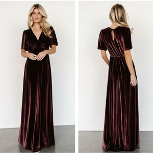 Baltic Born NWT Women’s XL Velvet Maxi Dress in Rich Bronze Short sleeve V-Neck